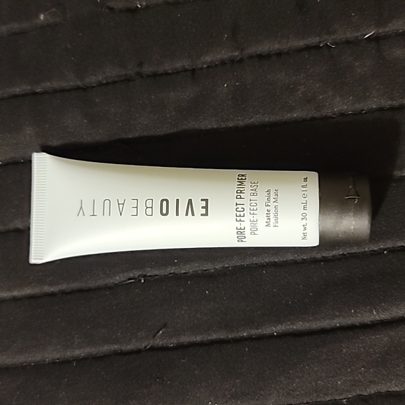 Evil Beauty Pore-fect Primer - Picture 2 of 2